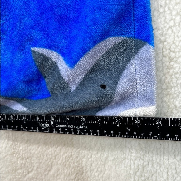 Sweet Dreams pillow case blue grey sharks and 20" shark plush sewn eyes - Picture 11 of 11